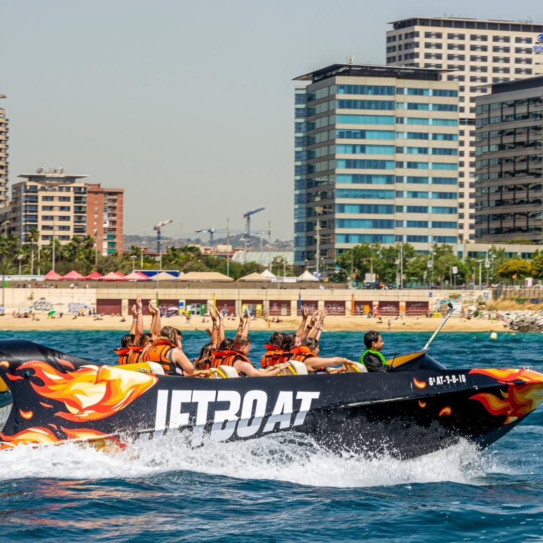 The aquatic roller coaster JetBoat